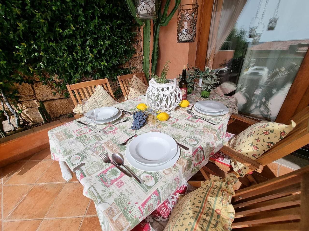 Foto 6 von 55: Mit Kamin, Terrasse und Meerblick
