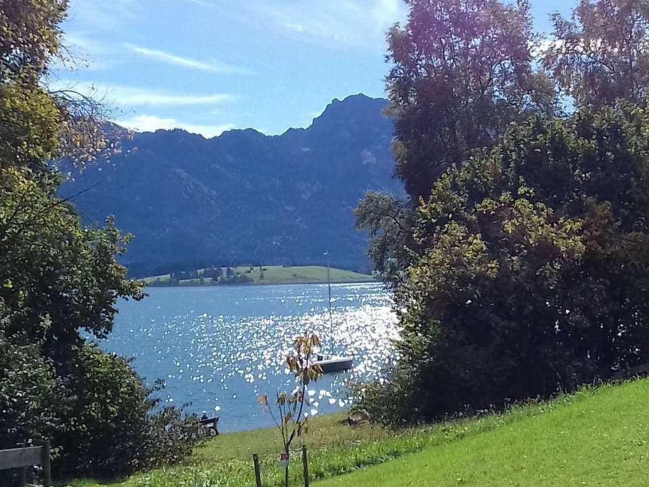 Foto 3 von 23: Chalet mit Blick auf das Wasser