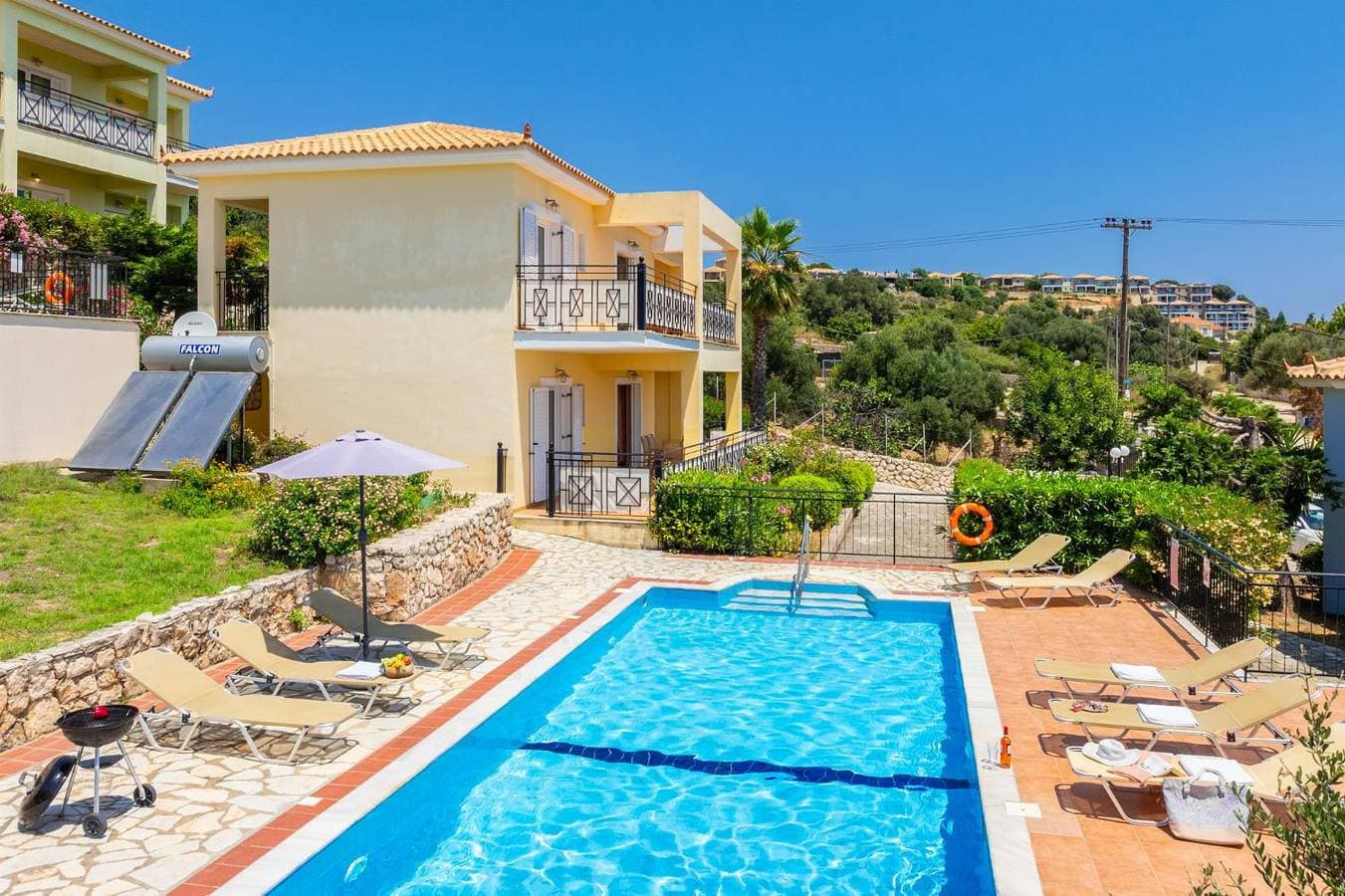Foto 8 von 34: Villa für 6 Personen mit Garten