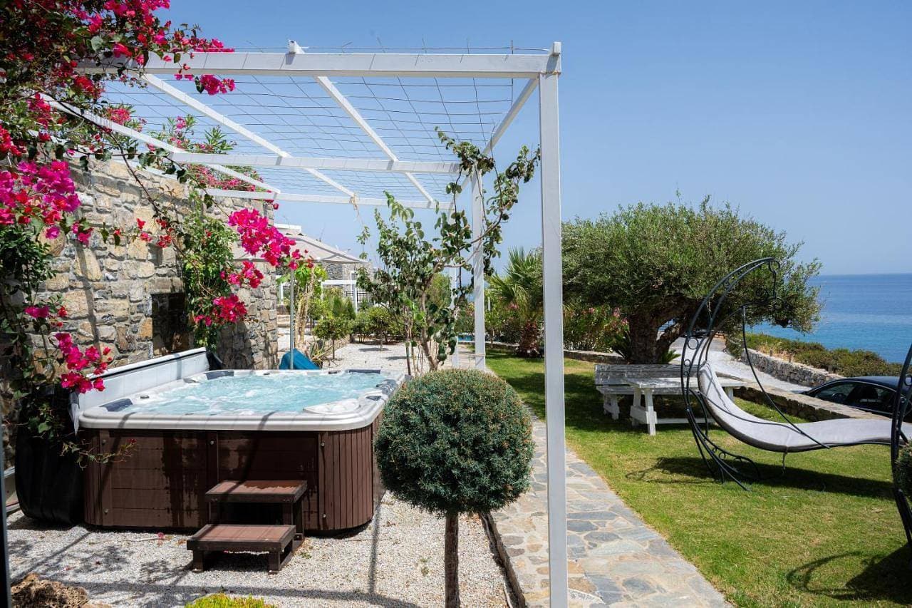Achlia Beach Villa 2 1
