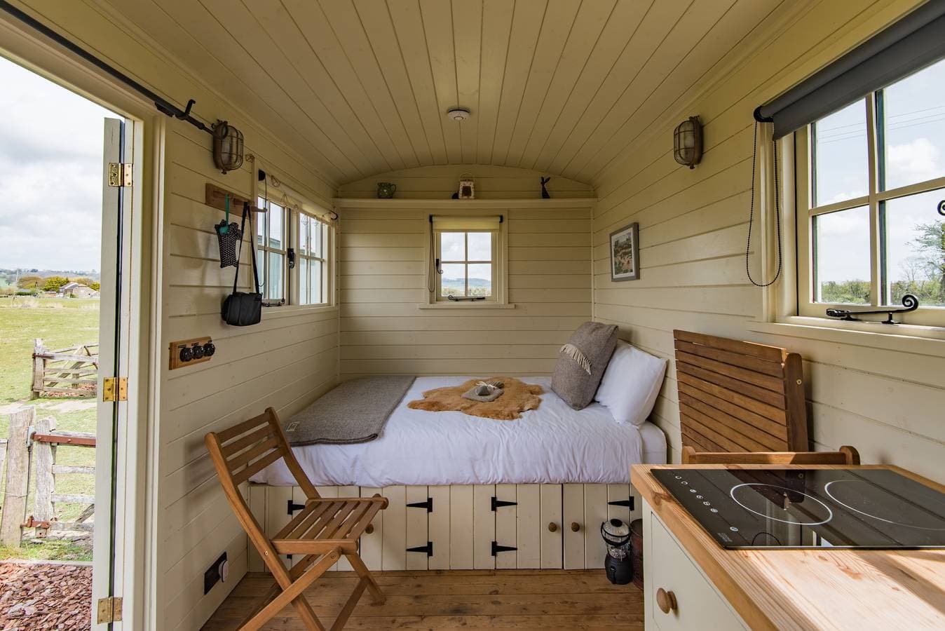 Foto 5 von 34: Hütte für 2 Personen mit Garten