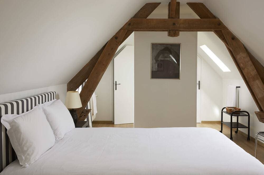 Foto 10 von 30: Large detached family home