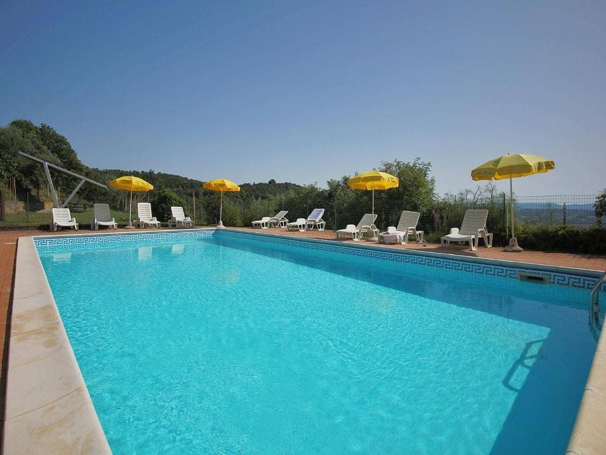 Cozy Farmhouse in Paciano with Private Pool 1