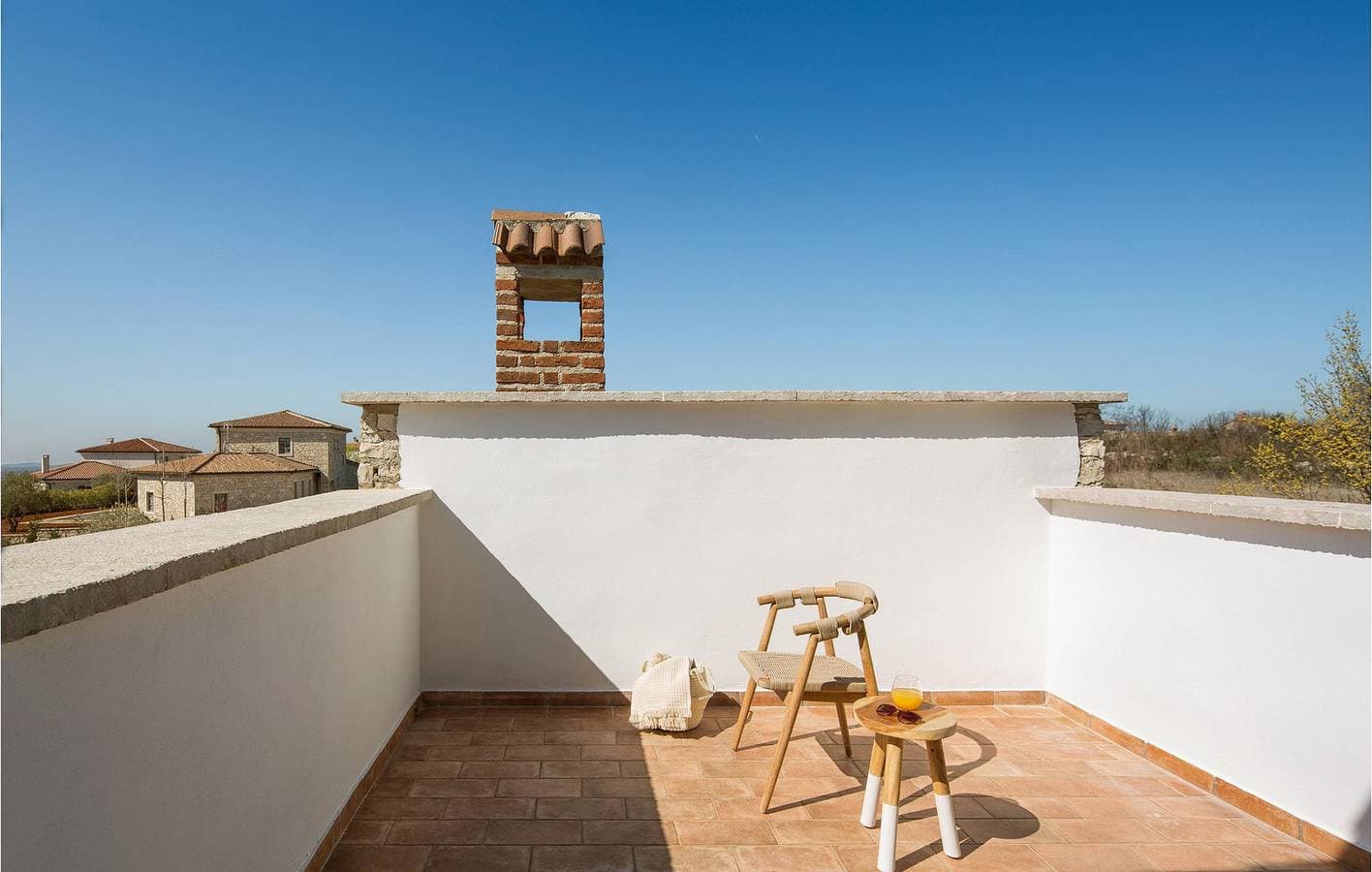 Foto 10 von 20: Urlaub am Meer: 2-Zimmer-Wohnung mit Pool, Terrasse und WLAN in der Nähe von Heraki
