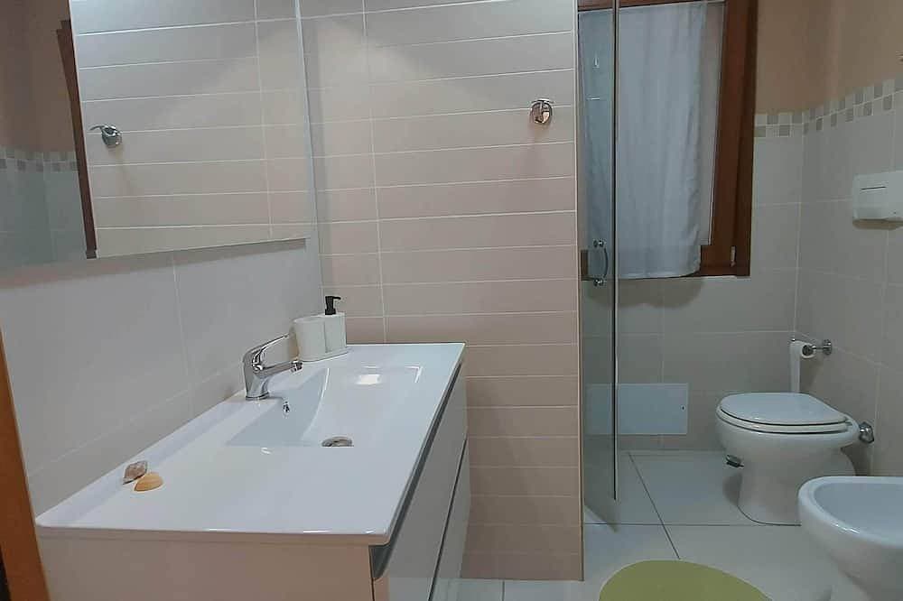 Foto 12 von 30: Villa Luigi a Poggio dei Pini: Unterkunft mit Parkplatz und Swimmingpool