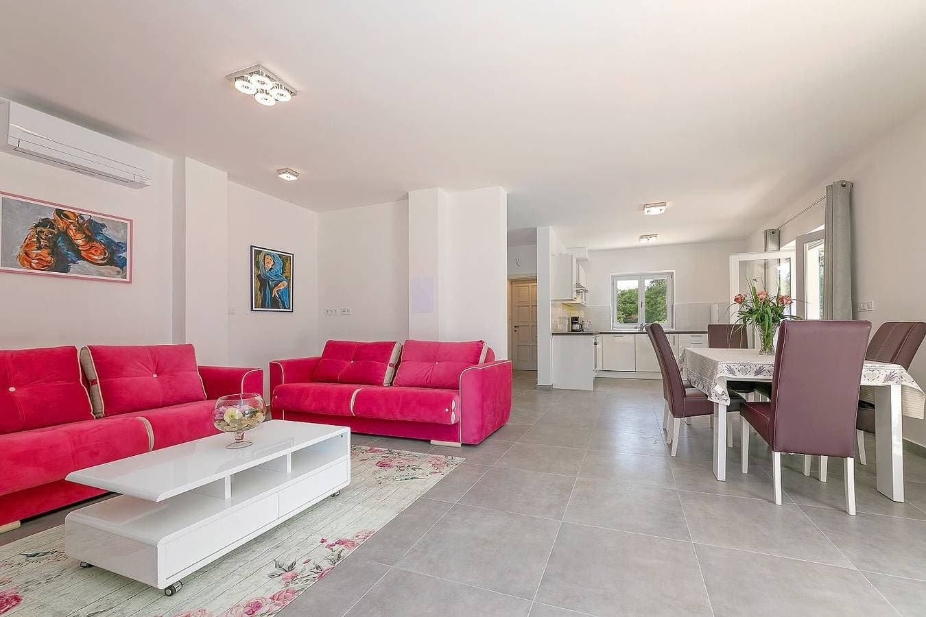 Foto 11 von 39: Strandnahe Steinvilla nur 800 Meter zum Strand mit Privatpool, BBQ, Waschmaschine