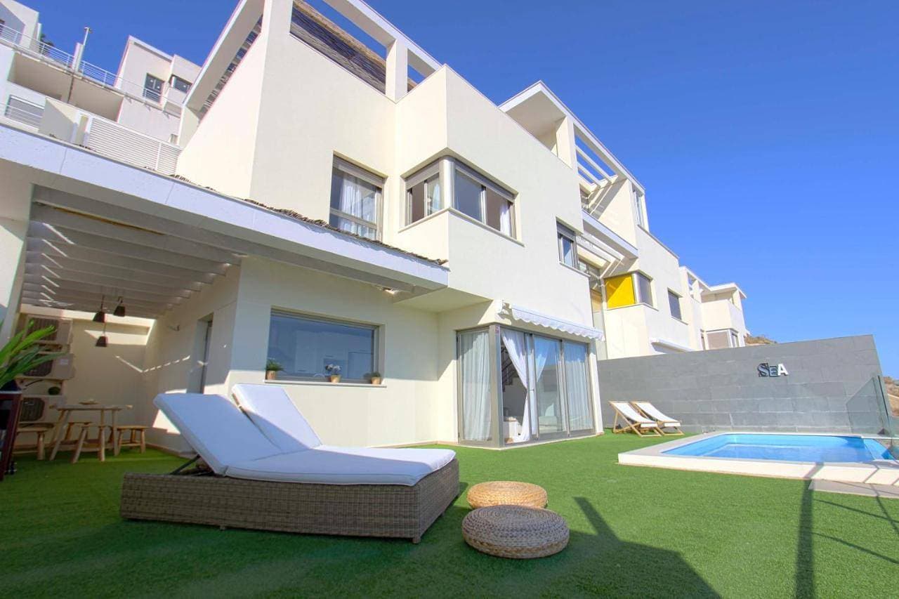 Foto 6 von 63: Three-Bedroom House