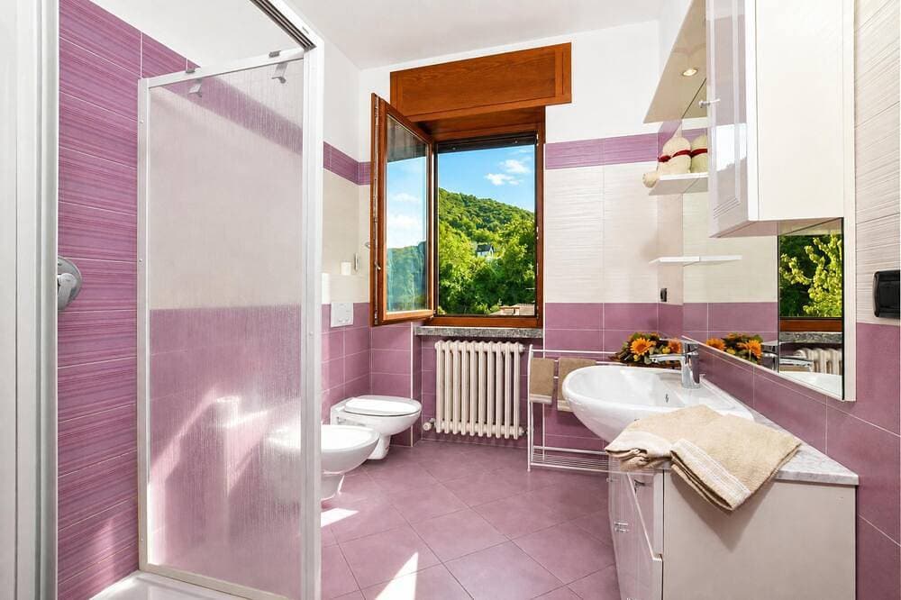 Foto 8 von 30: Casa Virginia, Mandello del Lario, Italy