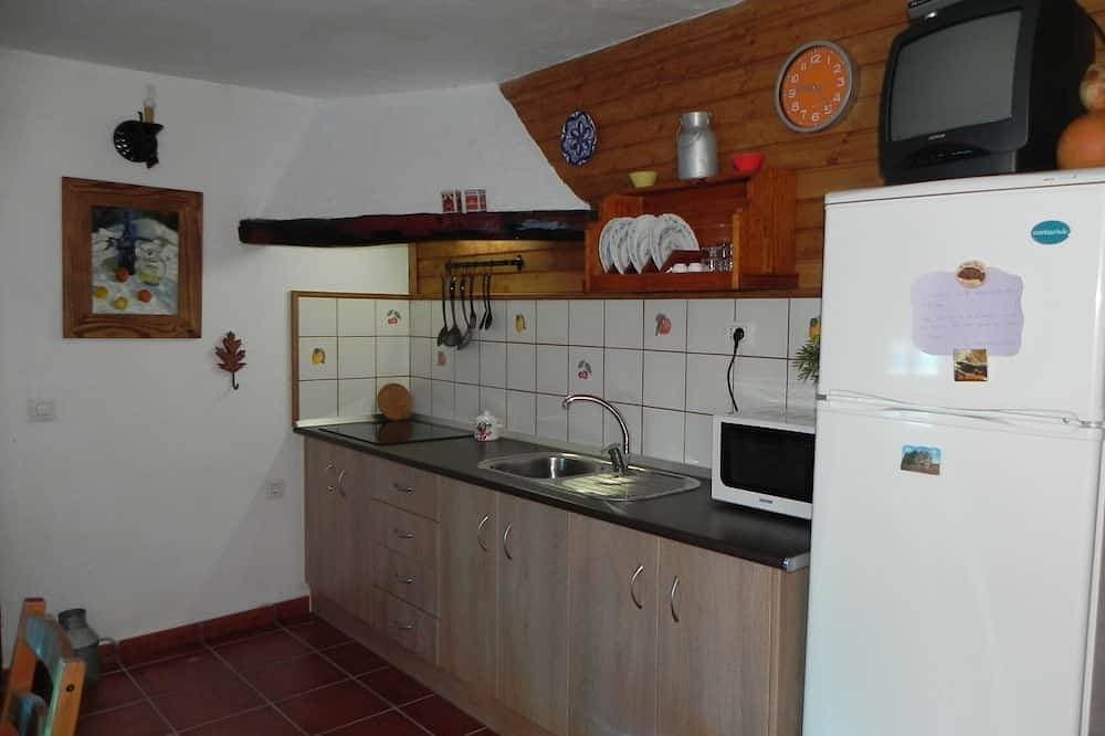Foto 11 von 20: Schönes Landhaus mit Terrasse, Meer- und Bergblick