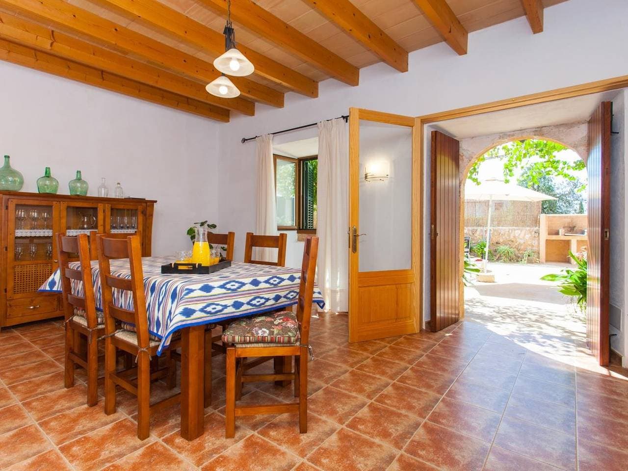 Foto 11 von 17: Villa Paula. Mallorquinischem Charakter