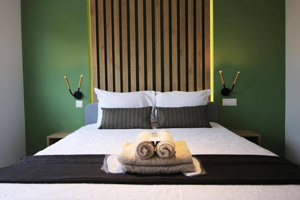 Phaedrus Living: Seaside Modern Flat Limnaria 123 1