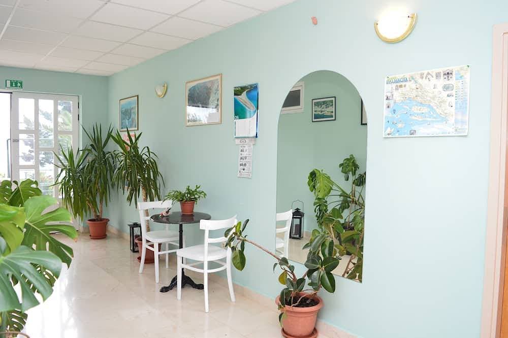 Foto 9 von 24: Seafront/ Studio App