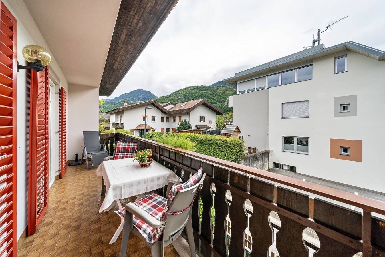Foto 7 von 14: Ferienwohnung 'Wohnung Vigiljoch Haus Pfattner' mit Bergblick und Balkon
