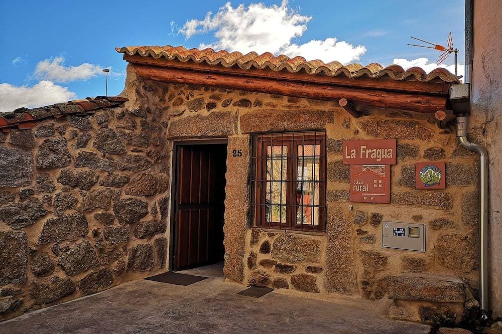 Casas Rurales Paredes / La Fragua 1