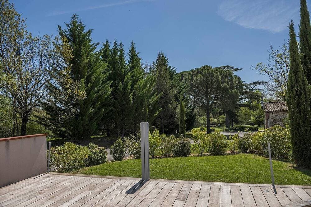 Foto 9 von 28: Neue Luxus-3-Bett-Villa mit privatem Pool auf Chateau Immobilien