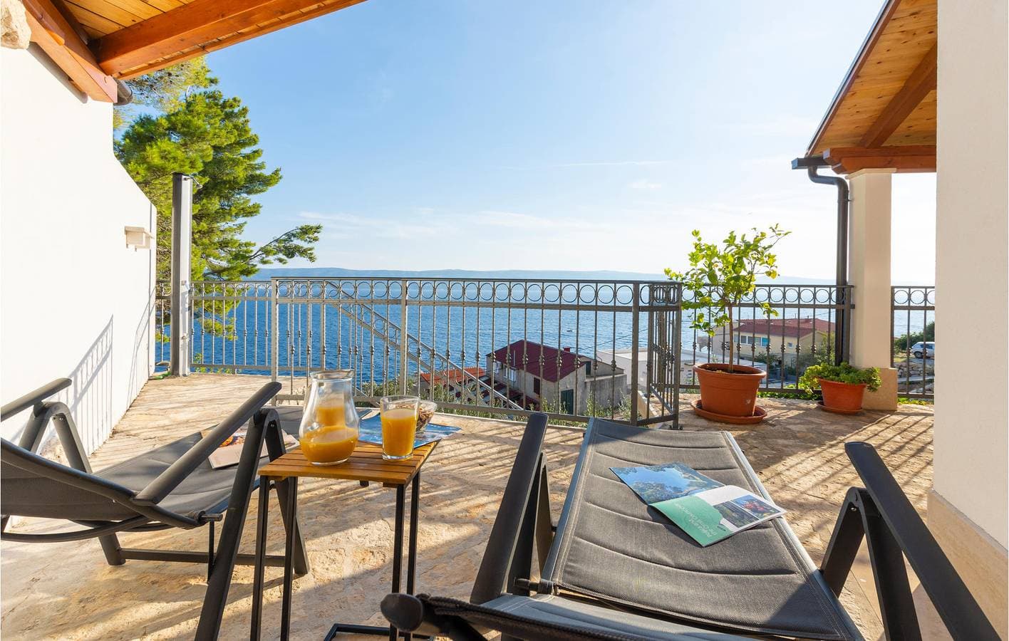 Foto 4 von 26: Charmantes Apartment mit Terrasse, WLAN und Strandzugang in 2 km Entfernung