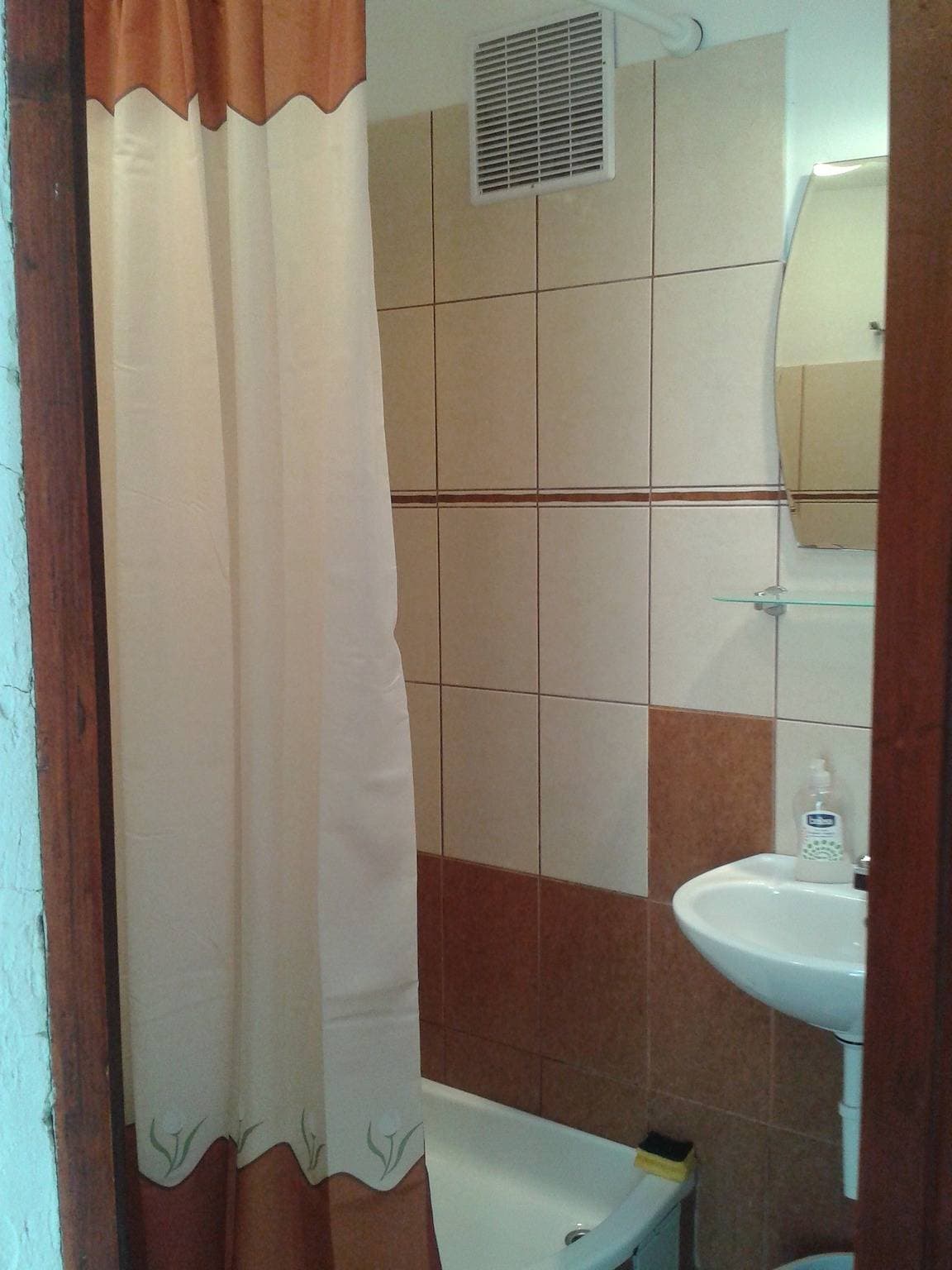 Foto 10 von 12: Studio Appartement am Strand Grebastica, Sibenik -a