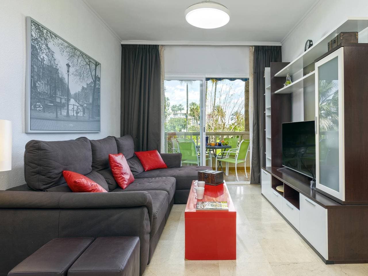 Foto 2 von 30: Ferienwohnung für 4 Personen mit Garten