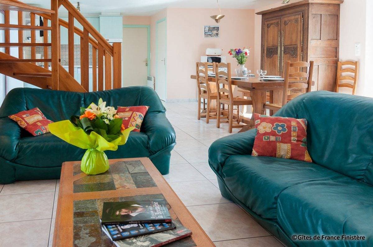 Foto 4 von 14: Ferienwohnung mit Sauna, WLAN, Strandnähe, Privatgarten & Terrasse