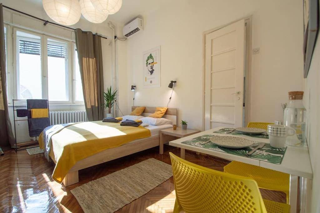 Foto 4 von 24: One-Bedroom Apartment