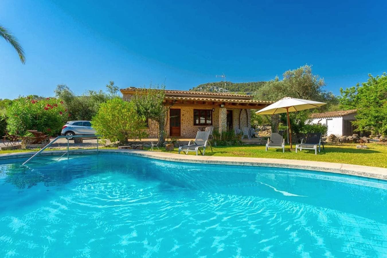 Foto 3 von 16: Villa Llobera