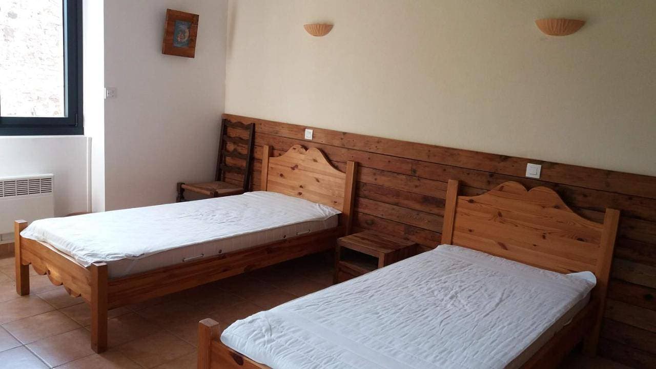 Foto 2 von 8: Three-Bedroom House