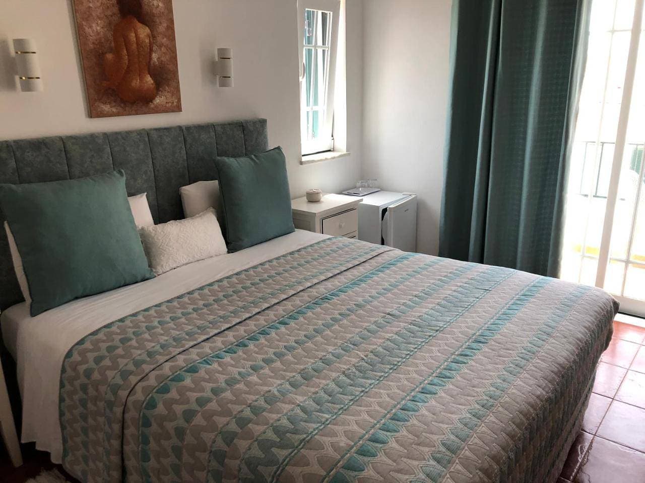 Foto 12 von 25: Double Room with Balcony