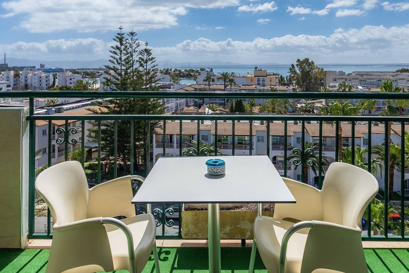 Foto 3 von 27: Ferienwohnung 'Vista Mar' mit Meerblick, WLAN und Klimaanlage