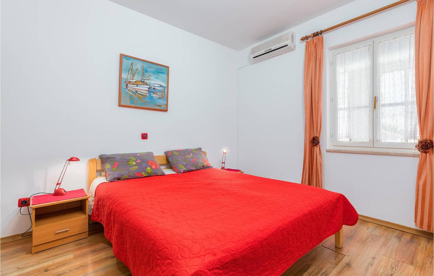 Foto 4 von 23: Gemütliche Unterkunft, 2,5 km vom Strand entfernt: WLAN, Klimaanlage, Terrasse, Parkplatz und Waschmaschine!