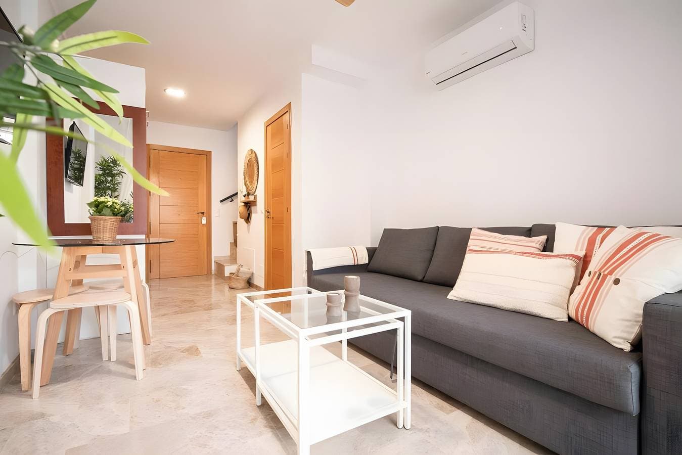Foto 6 von 17: Maisonette-Apartment in Solymar, Puerto Marina, Benalmádena