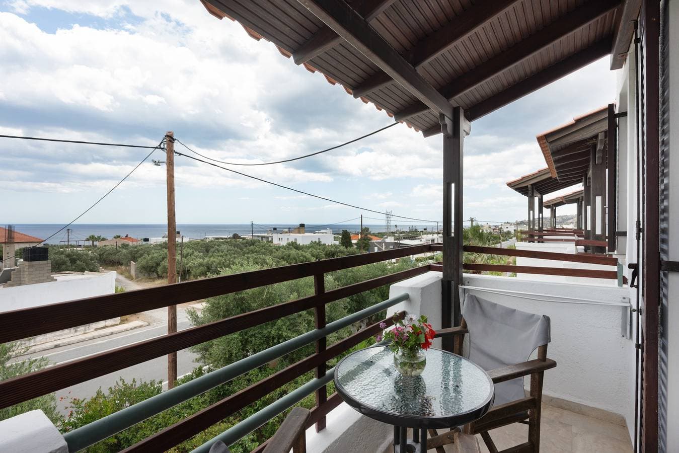 Foto 2 von 21: Ferienwohnung in einem Hotel 'mit Meerblick-Creta' mit Meerblick, WLAN und Klimaanlage
