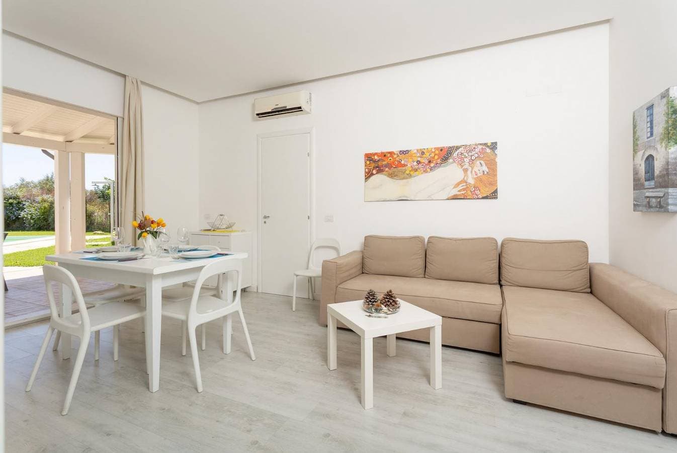 Foto 13 von 27: Villa für 4 Personen mit Meerblick