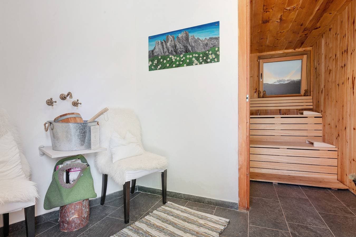 Foto 13 von 41: Chalet „Petrunderhof Herbstparadies“ mit Bergblick, Gemeinschaftsterrasse und WLAN