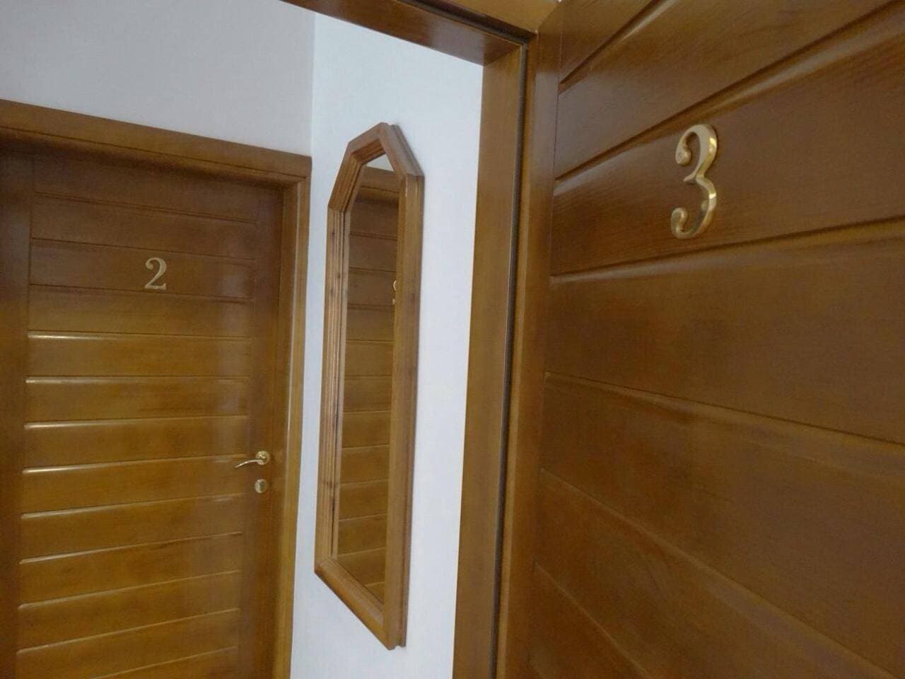 Foto 12 von 24: Two-Bedroom Apartment with Terrace