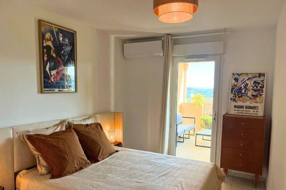 Foto 2 von 11: Cocoon for two with large terrace & view - Golfe de Saint-Tropez
