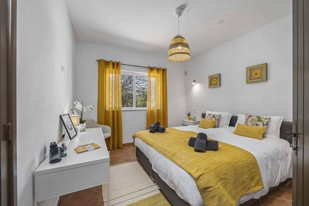 Foto 6 von 30: Stunning Countryside Villa w Private Garden & Pool