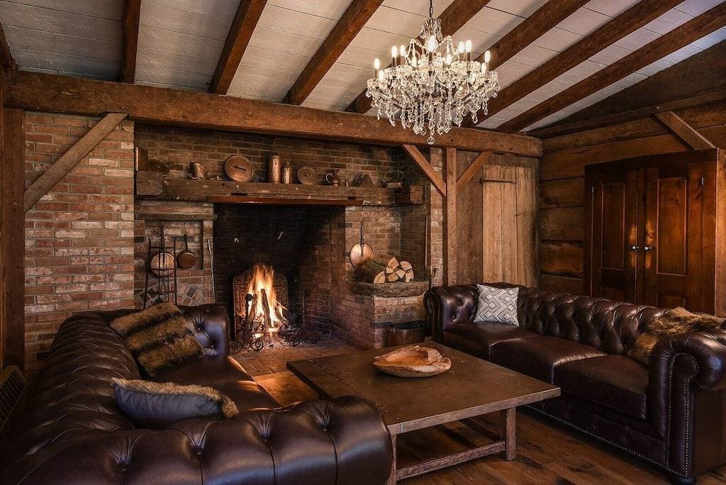 Luxury King Cottage, 2 twin beds in loft, fireplace, private entrance 1