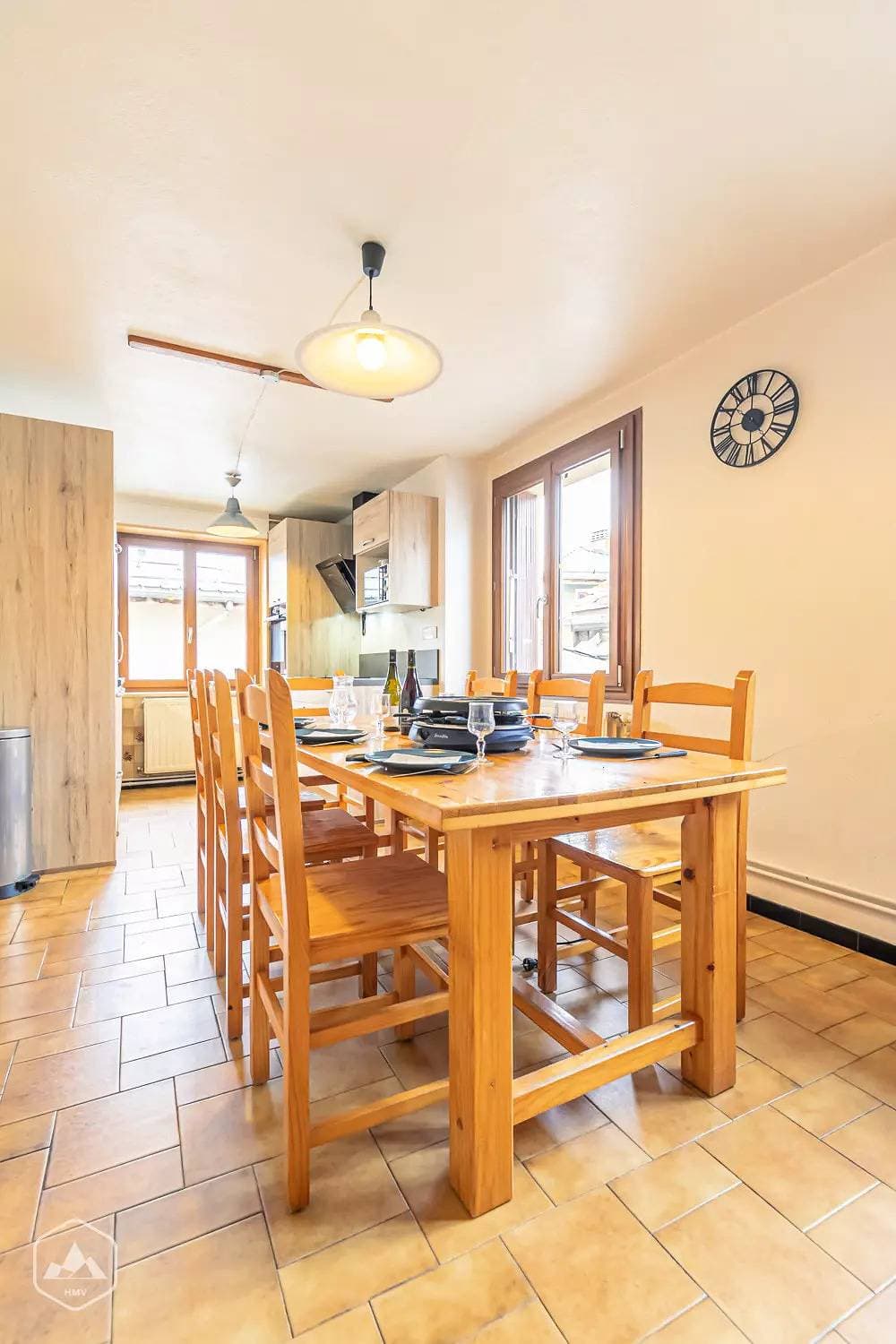 Foto 10 von 10: Sehr geräumige Wohnung im Herzen des Dorfes