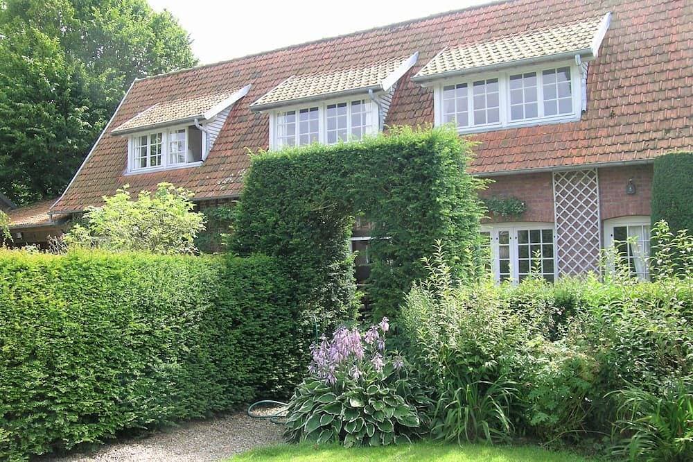 Clos Normand,  hübsches Haus in einem außergewöhnlichen Garten 1
