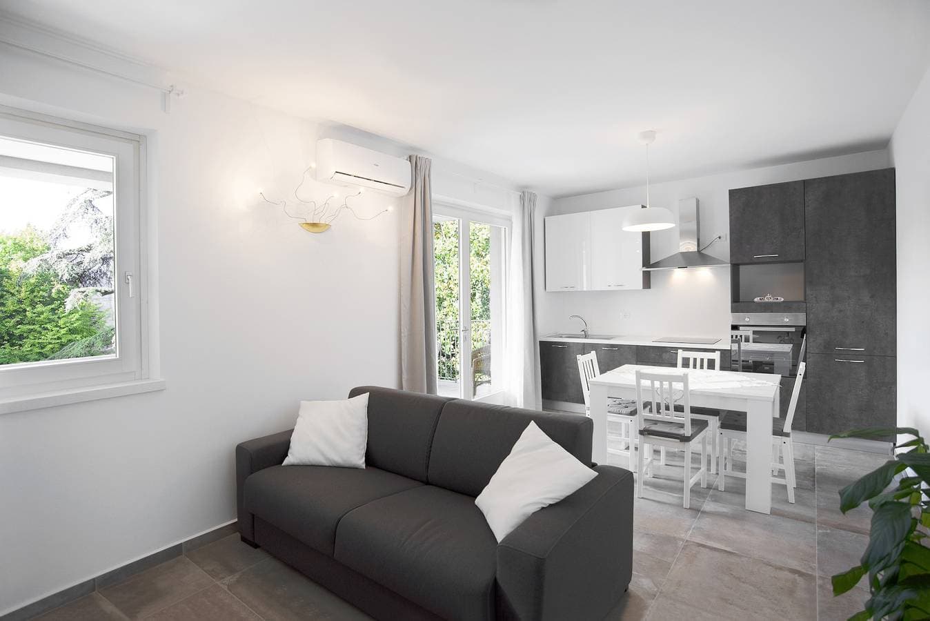 Foto 12 von 25: Moderne Ferienwohnung in der Nähe des Gardasees mit WLAN & Terrasse