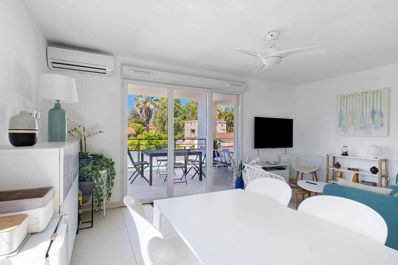 Foto 10 von 23: Cap Sud, Antibes – Ruhige 2-Zimmer-Wohnung, Pool, Parkplatz