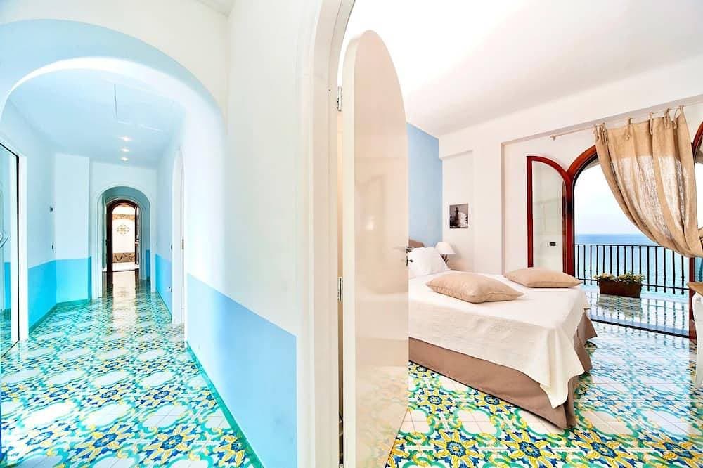 Foto 4 von 30: Villa Zaffiro - Vier Schlafzimmer Villa, Schläft 12