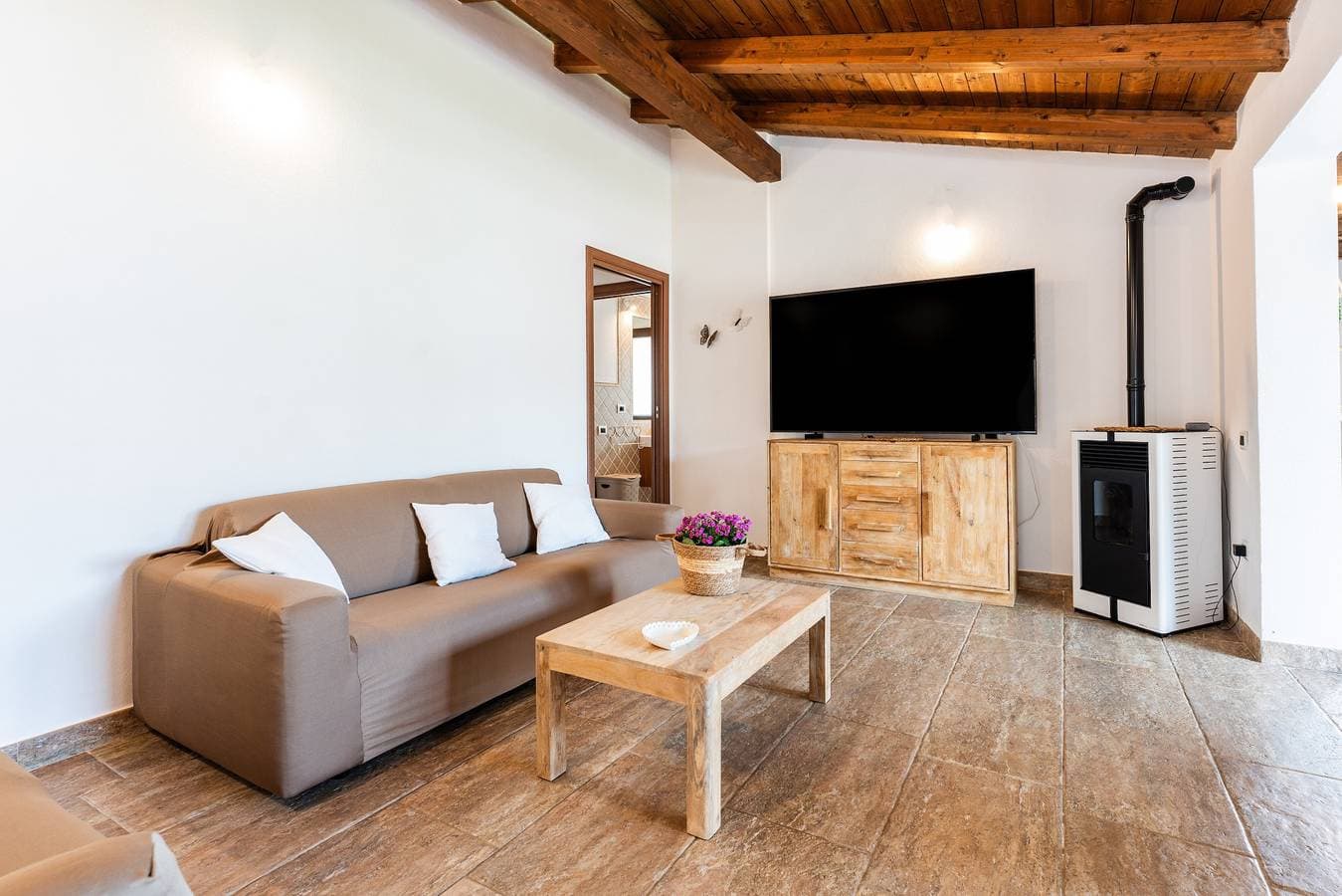 Foto 2 von 33: Villa 'Harmony' mit privater Terrasse, WLAN und Klimaanlage