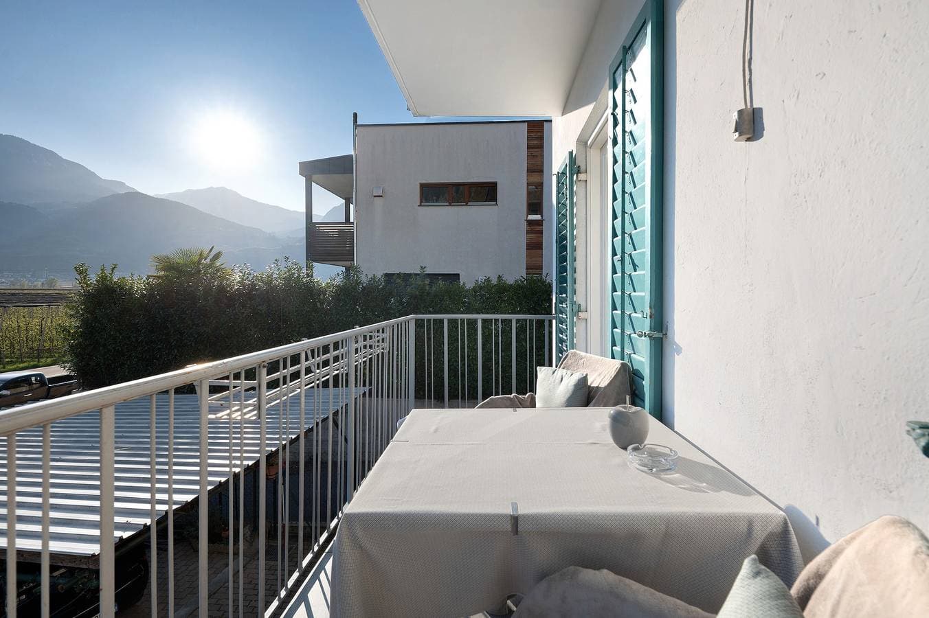 Foto 10 von 34: Zimmer 'Haus Burger Vilpian 3' mit Bergblick, Balkon und Wi-Fi