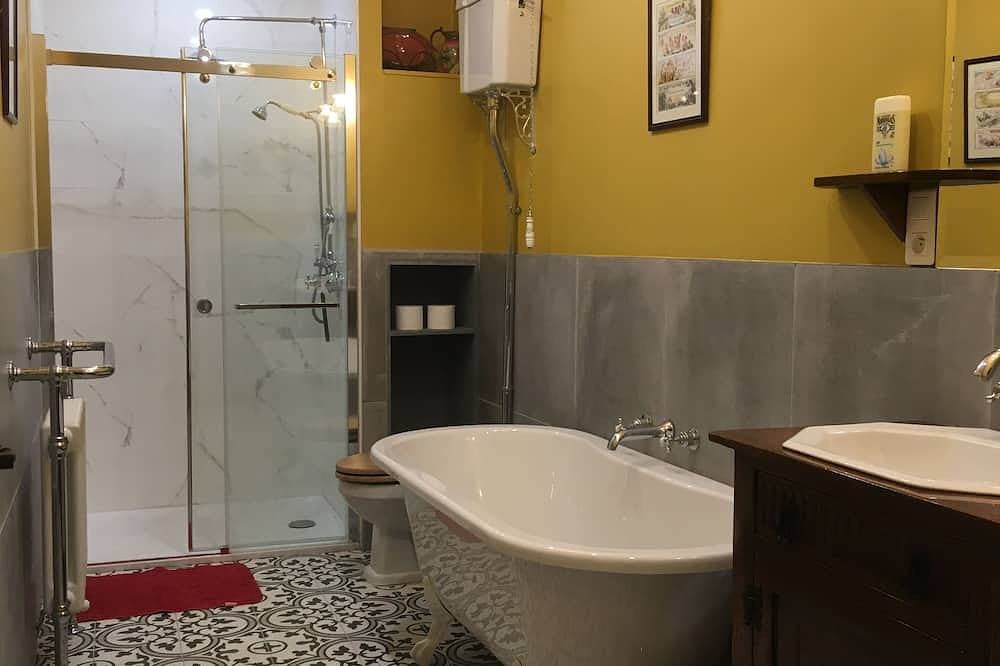 Foto 9 von 23: Herrenhaus aus dem 16. Jahrhundert mit Pool