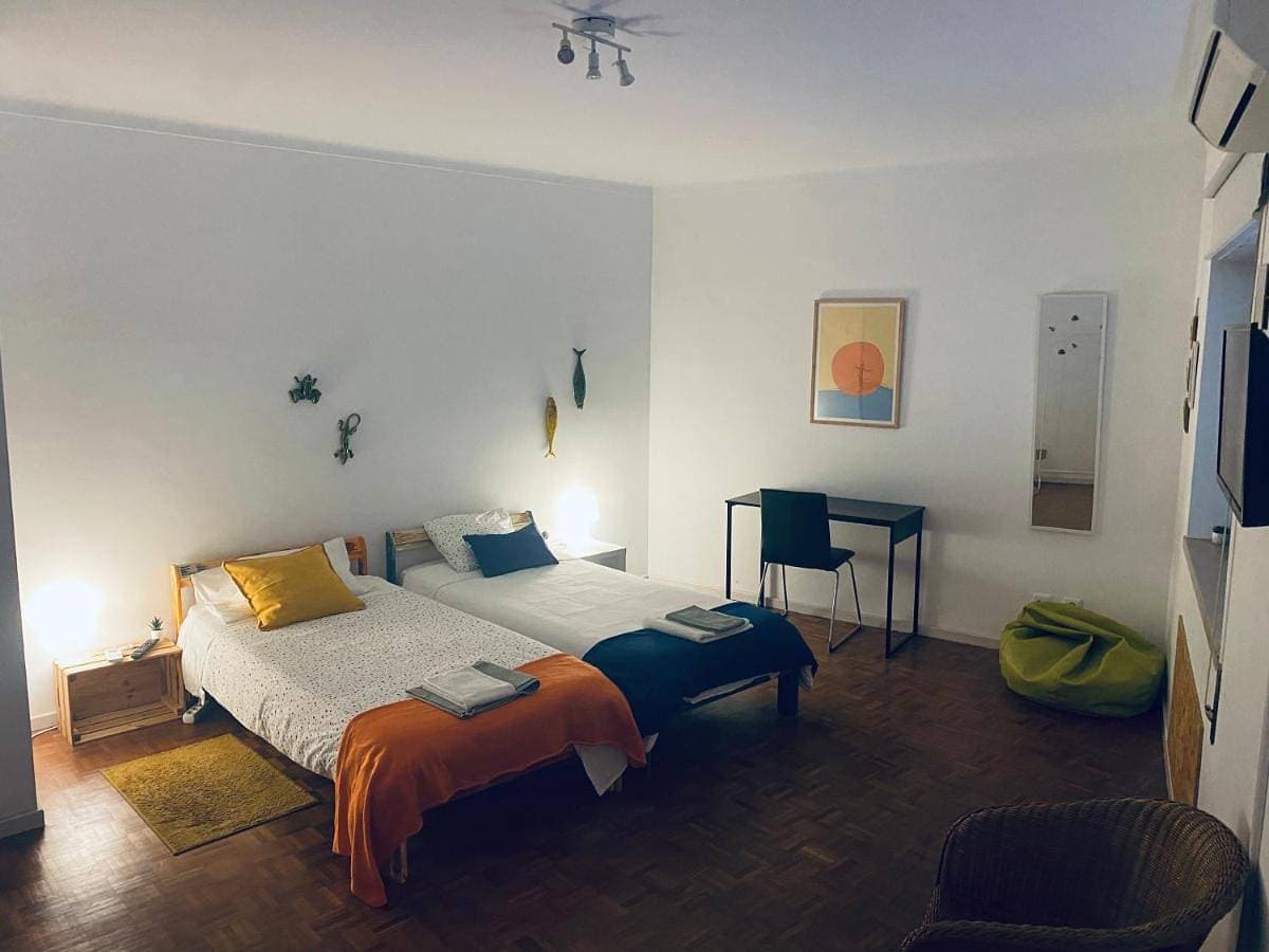 Foto 5 von 52: Two-Bedroom Apartment