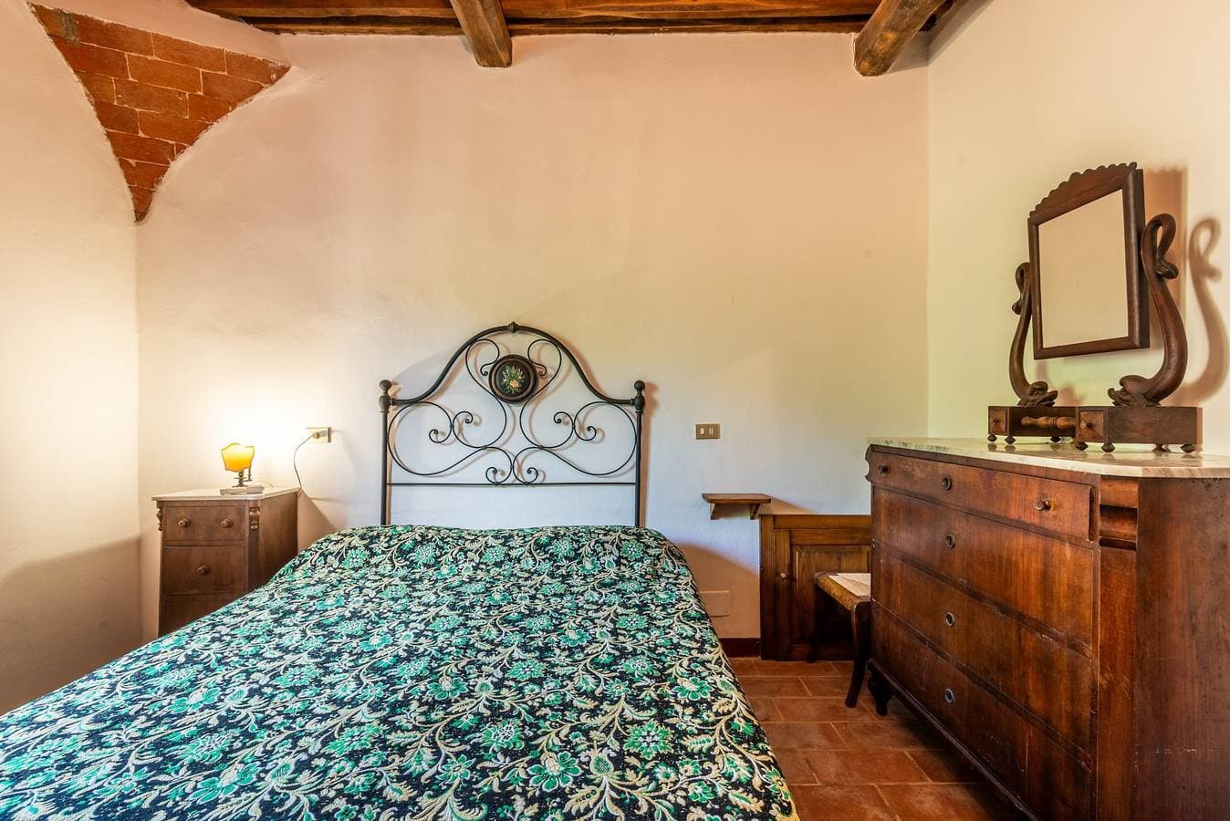 Foto 10 von 45: Appartamento Gallo Nero im Ritiro del Podestà Murlo – Komfort für 2 Gäste