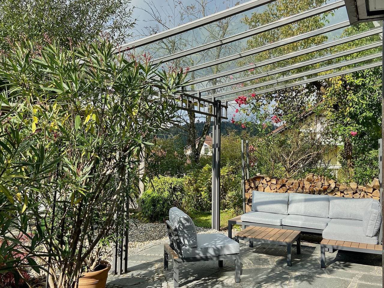 Foto 3 von 21: Ferienwohnung Garten-Oase - Hochwertige Gartenwohnung mit Sonnenterrasse