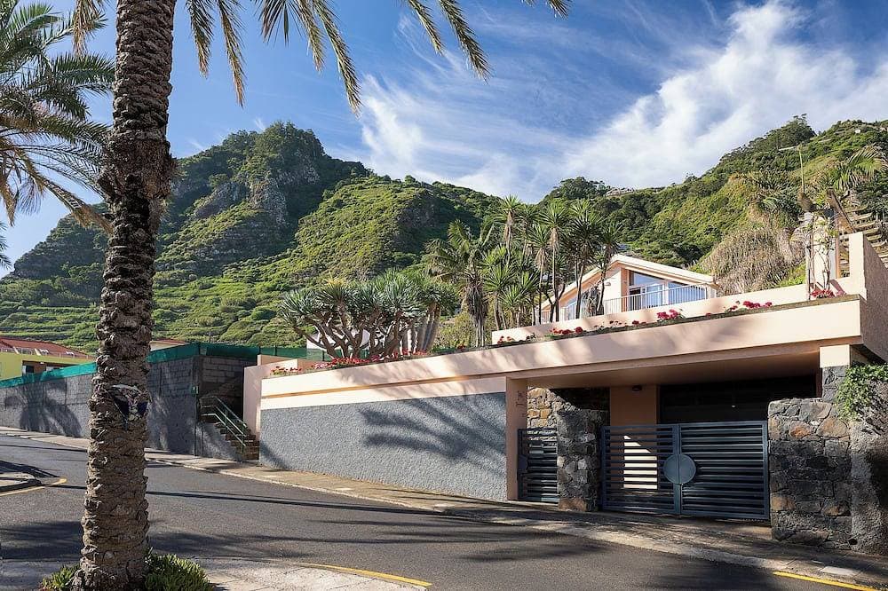 Die Porto Moniz Villa ist der perfekte Ort, um Ihre Energie wieder aufzufüllen. Besuchen Sie uns. 1