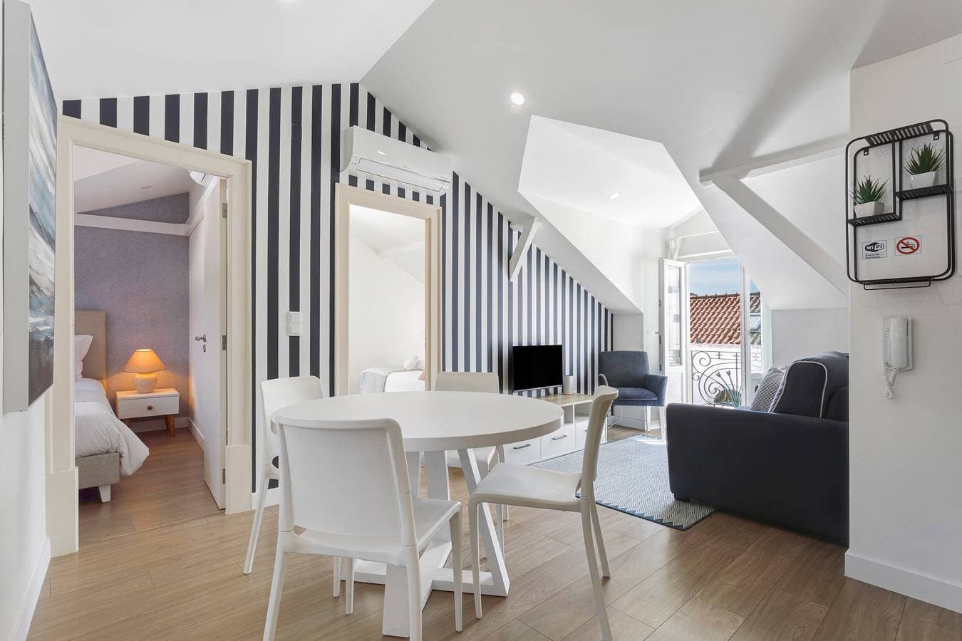 Foto 5 von 16: Ferienwohnung "Casa Ribeiro - Praia Chic" mit Balkon und WLAN